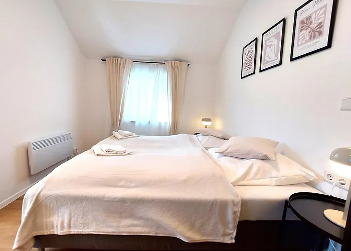 Airport-Messe Apartments